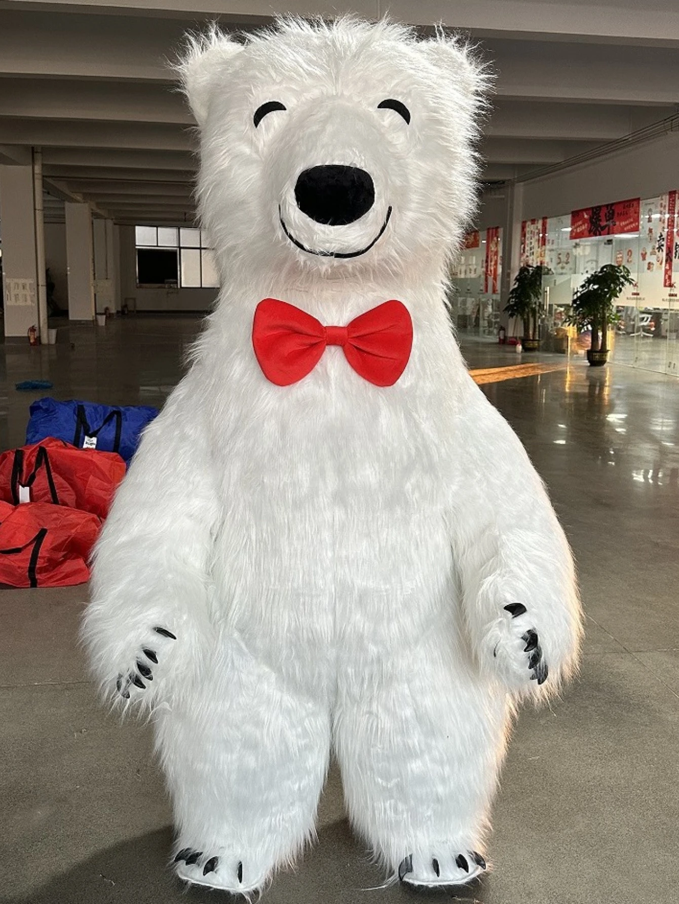 Giant Inflatable White Polar B - Dresses 评论和价格